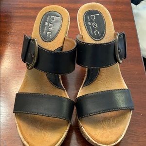 Black and cork wedges